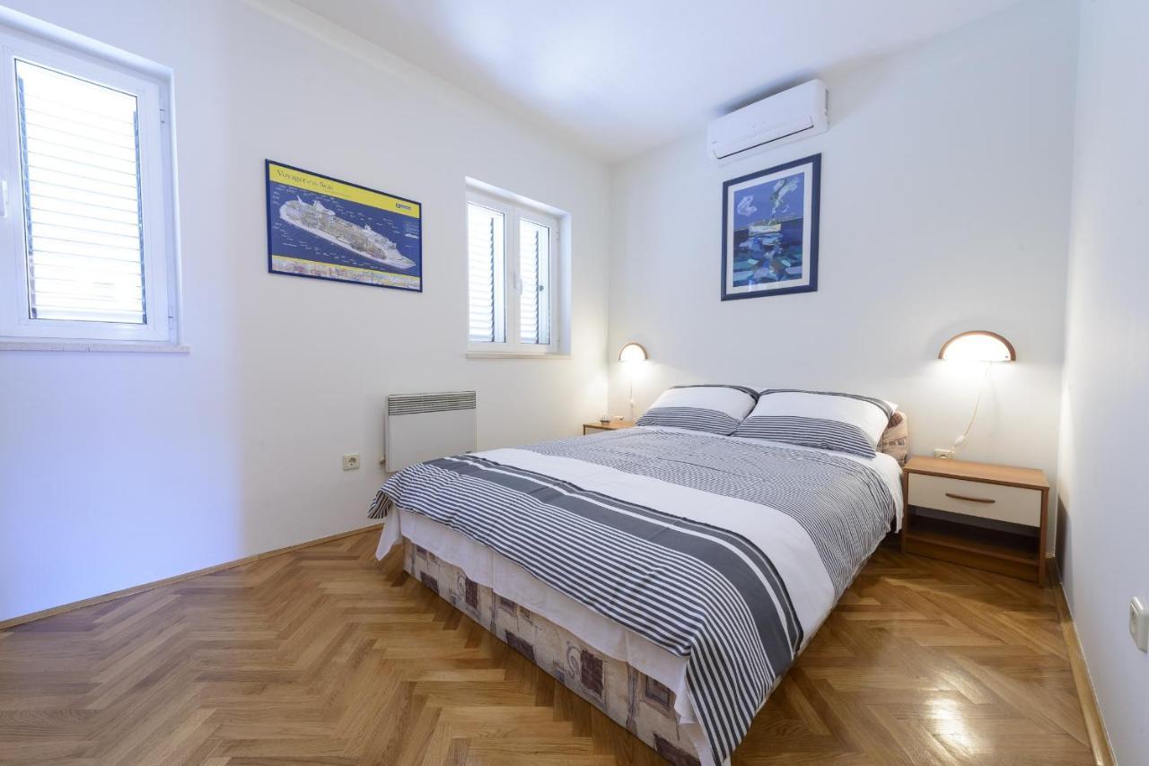 Apartment Tija Two Bedroom Apartment With Balcony And Partial Sea View Dubrovnik Eksteriør bilde